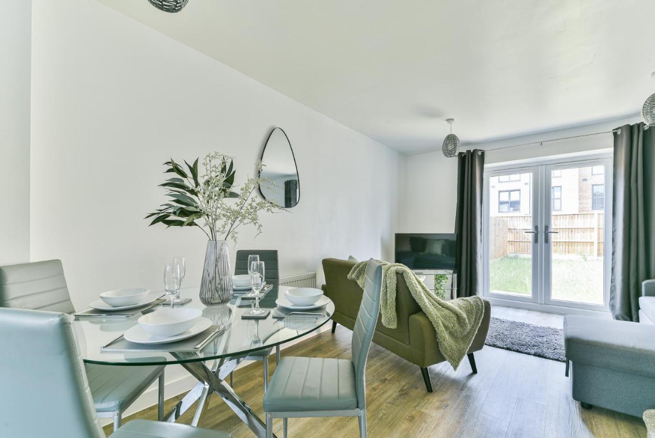 Beautiful New House In Derby For Up To 5 Guests, Suitable For Families Contractors Nhs Staff Etc Esterno foto